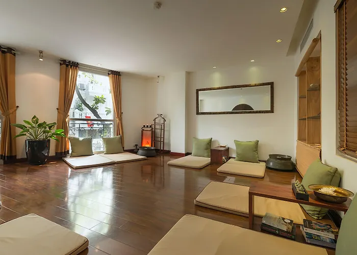 E Central Luxury